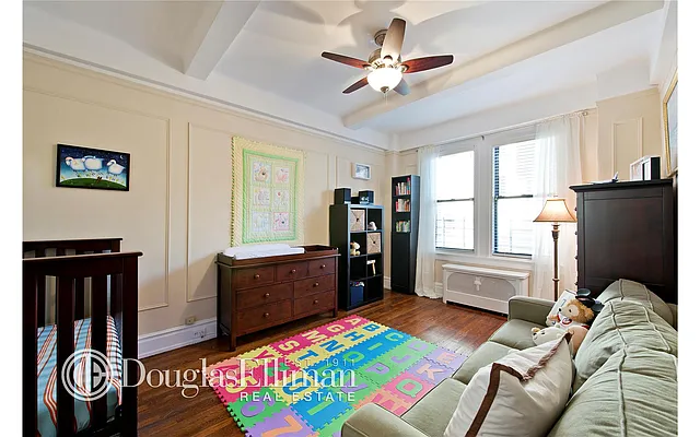 Sold by Douglas Elliman | media 24