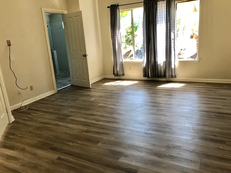 Goldenview Dr — Photo 8