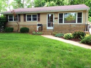 3920 Comstock Dr, Saint Louis, MO 63123