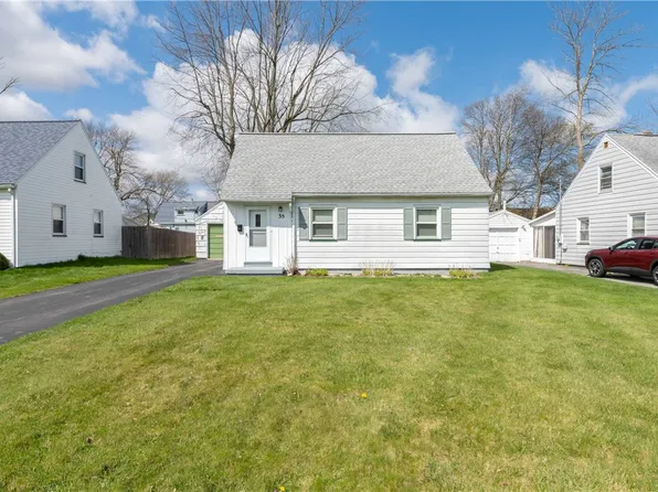 35 Alden Rd, Rochester, NY 14626