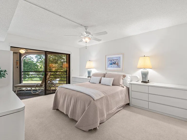 5380 Cedar Lake Dr #303 — Photo 19