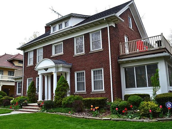 2nd image of 10224 Lake Ave