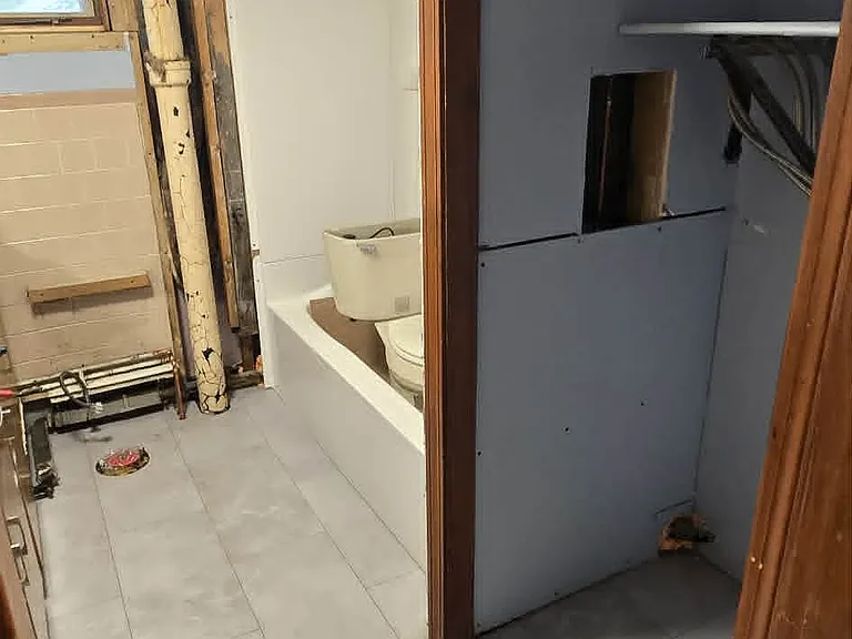 Bathroom 2