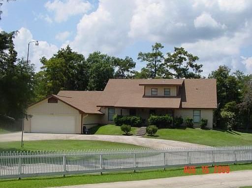 1st image of 108 Villa Dr