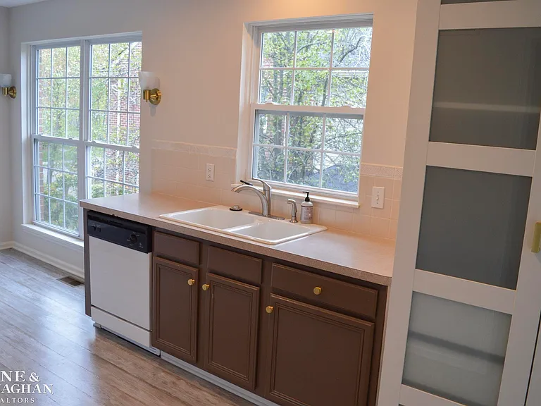 860 Neff Rd — Photo 19