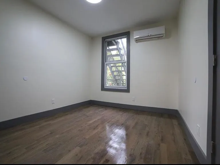 124 McAdoo Ave #1 — Photo 7