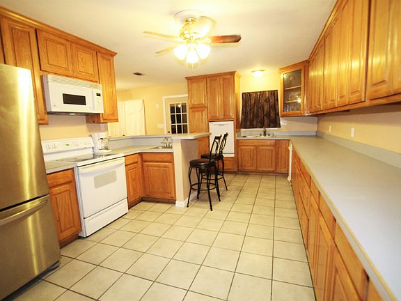 5th image of 2103 Sierra Vista Ct