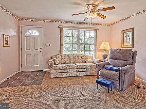 5th image of 1083 Justin Ct