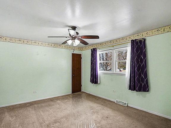 5th image of 9835 Rutherford Ave