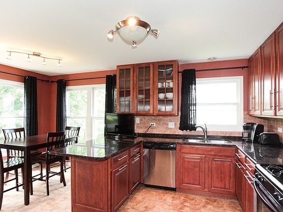 5th image of 869 Belle Isle Ln