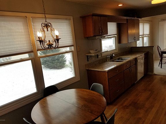 2nd image of 3484 Woodbridge Ln
