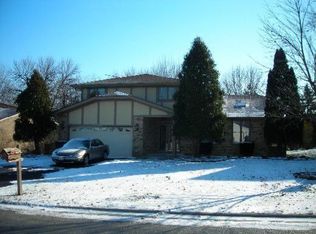 938 Charles St, Crete, IL 60417