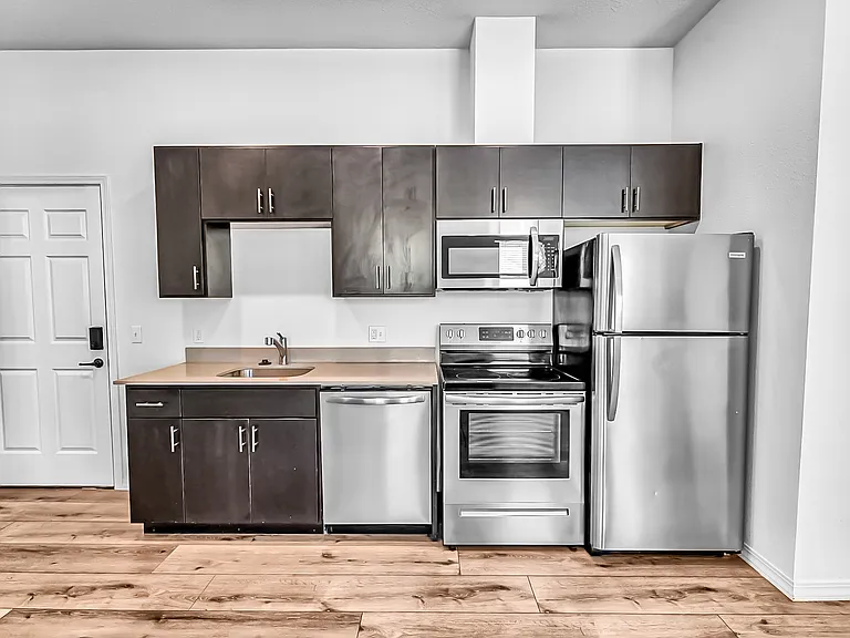 580 1st Ave N #206 — Photo 6