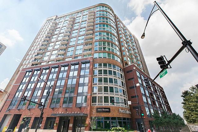 1st image of 600 N Kingsbury St APT 1403