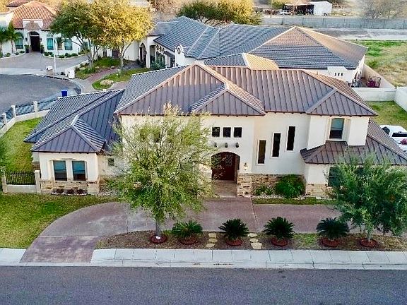 2nd image of 406 Jordan Dr