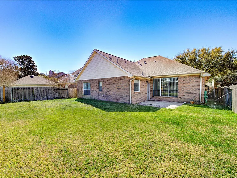 22514 Jutewood Ln — Photo 4