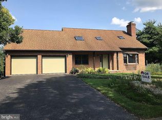 1054 Crabapple Dr, State College, PA 16801