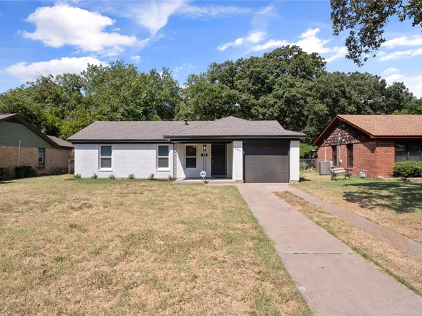 741 Lynda Dr, River Oaks, TX 76114