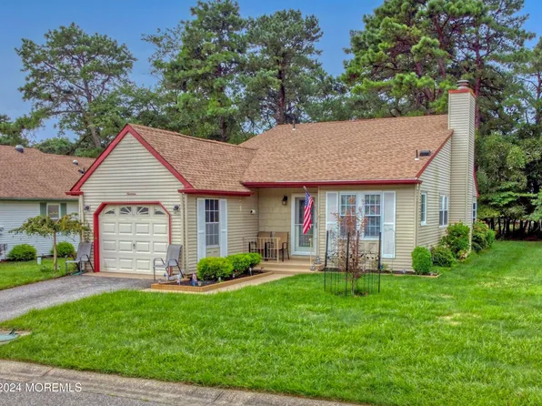 19 Easton Drive, Whiting, NJ 08759