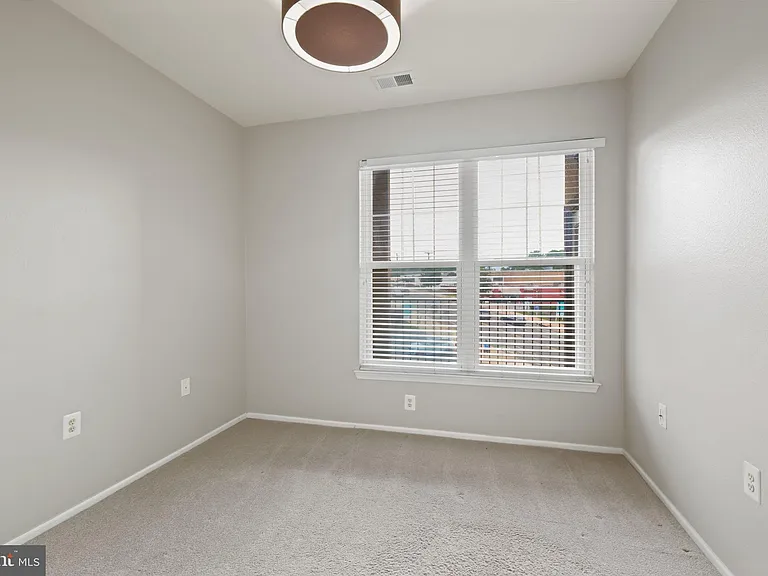 11800 Old Georgetown Rd #1305 — Photo 19