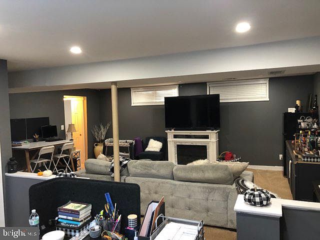 1st image of 1632 Honeysuckle Dr