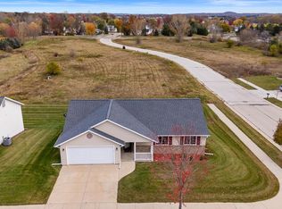 Tower Crest, Hartford, WI 53027