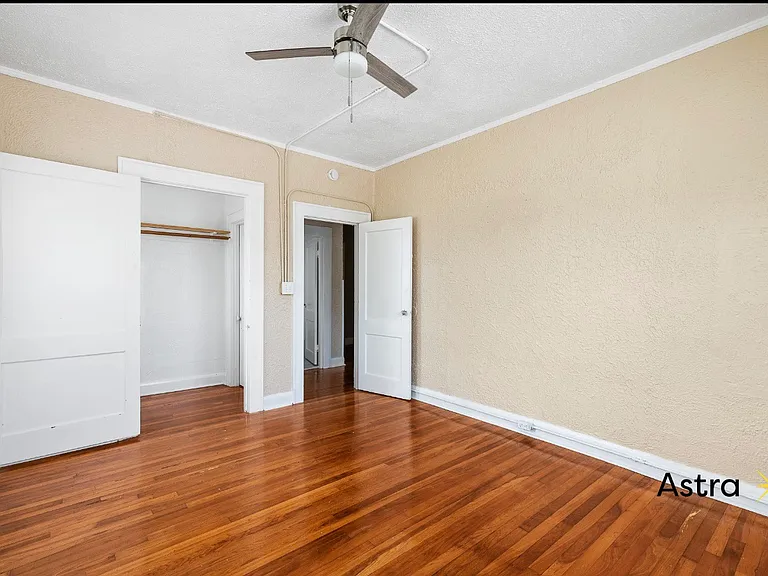 323 N Westland Ave #6 — Photo 5