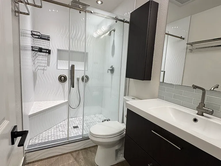 6752 Rostrata Ave — Photo 6