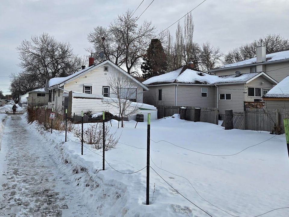 2nd image of 12146 94th St NW