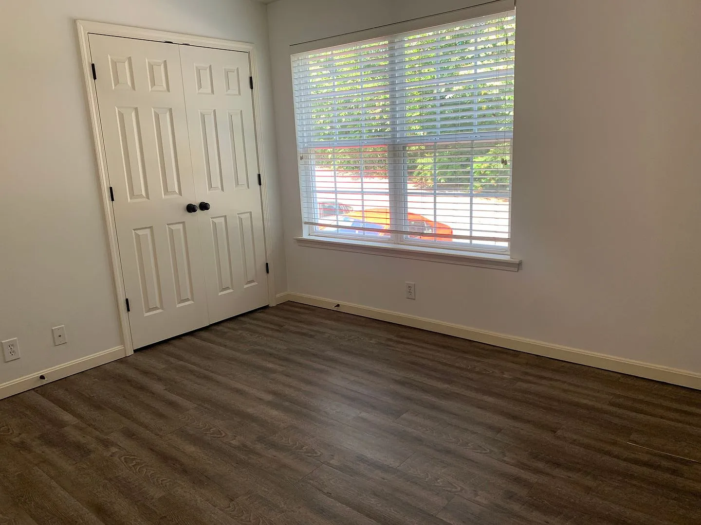 Germantown 2 bedroom, 1 1/2 bath in Brent Park Condos with washer/dryer — Photo 4