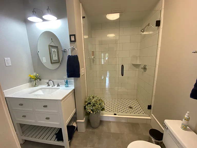 306 E 27th St #3 — Photo 5