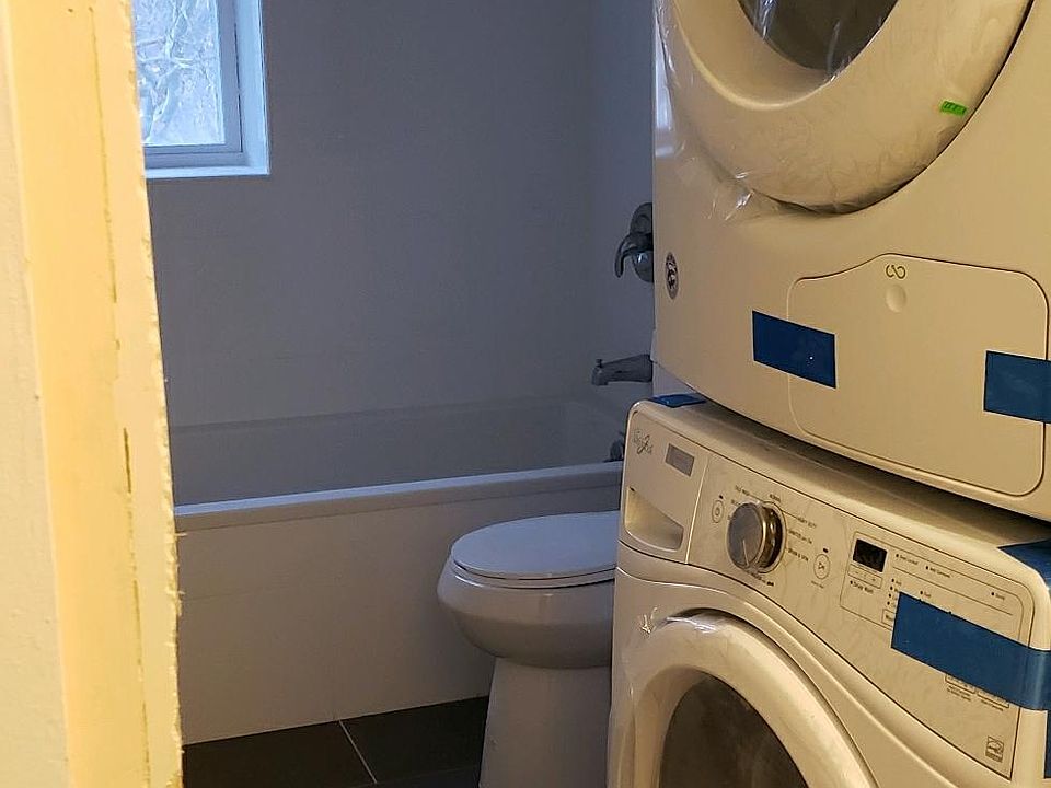 2nd image of 18 Fulton Ave APT 44A