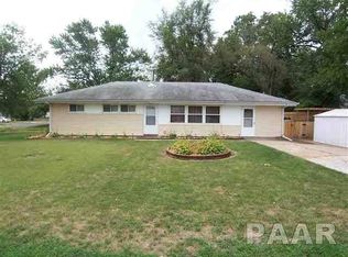 2402 W Winifred Dr, Peoria, IL 61614