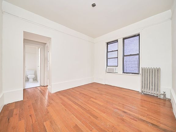 3rd image of 579 W 177th St APT 51