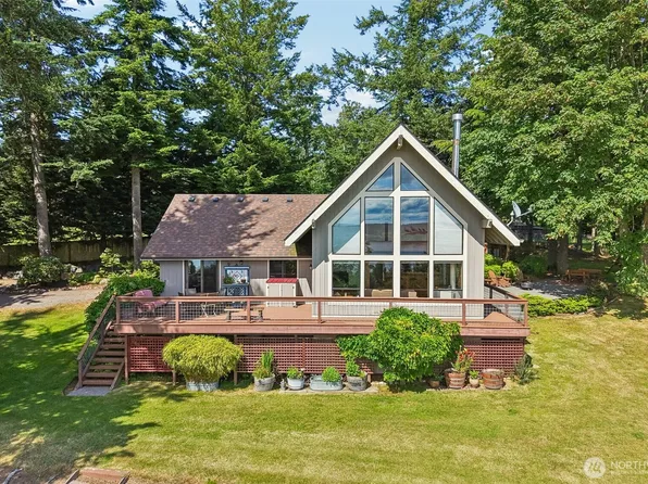 4181 Eagle Ridge Drive, Camano Island, WA 98282