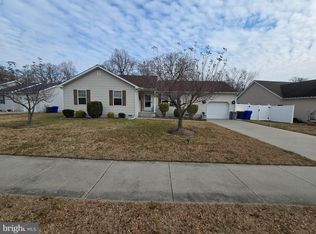 142 Waterway Dr, Frederica, DE 19946