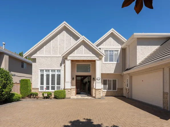 7451 Bates Rd, Richmond, BC V7A 1C8