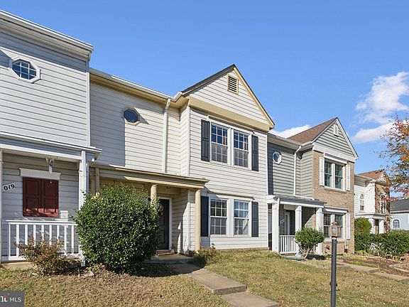 2nd image of 11017 Thaxton Pl