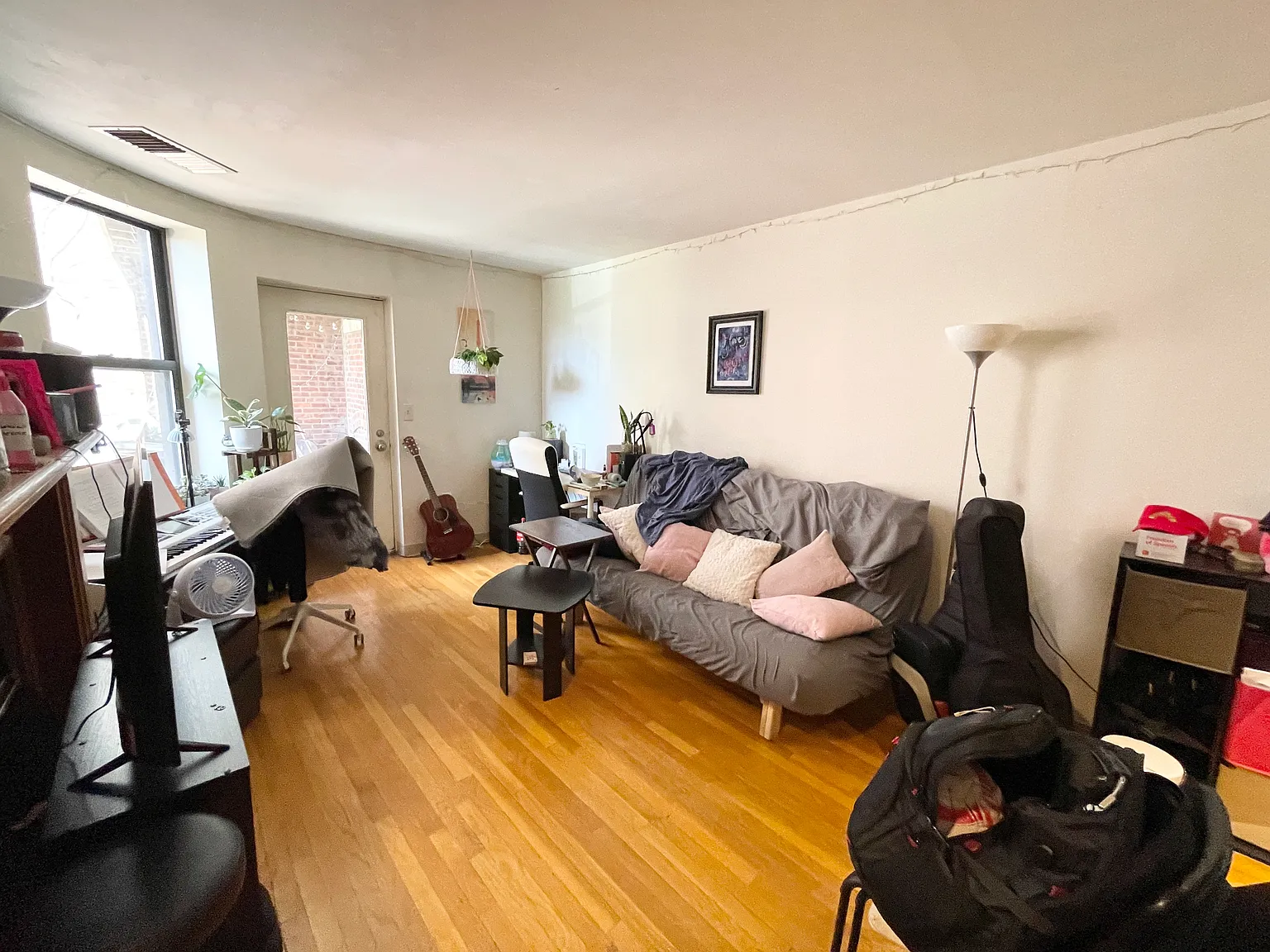 1 bed, 999 sqft, $2,900 — Photo 1
