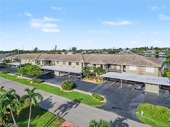 4622 SW Santa Barbara Pl APT 111, Cape Coral, FL 33914