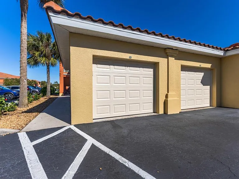 15989 Mandolin Bay Dr — Photo 5