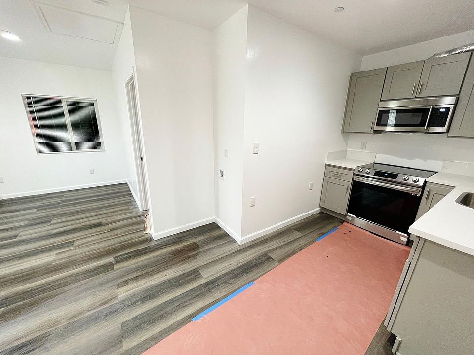 kitchen / living room