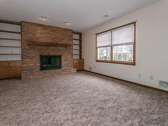 3rd image of 262 Smokerise Dr #264