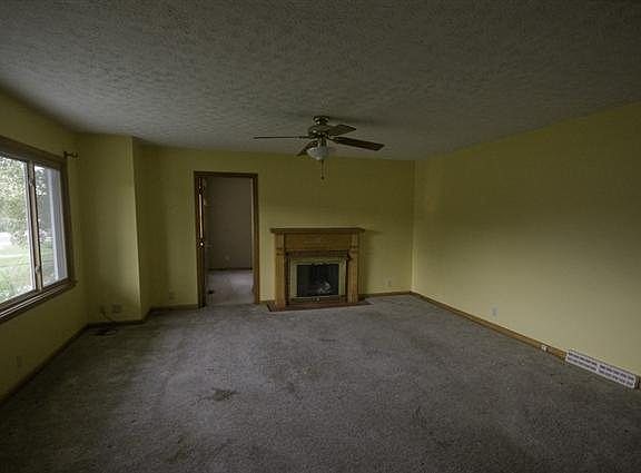 2nd image of 808 Seaton Ave