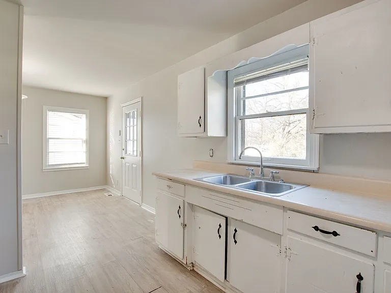 1715 Chester St NW — Photo 15