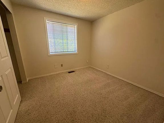 4th image of 26922 138th Ave SE #2