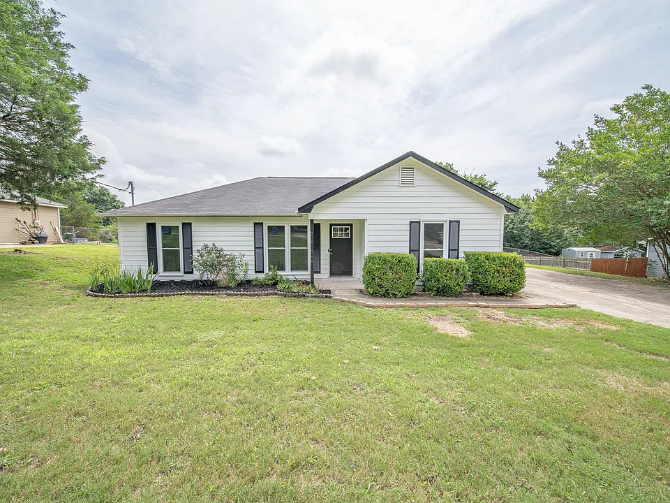 54 Lee Road 918
