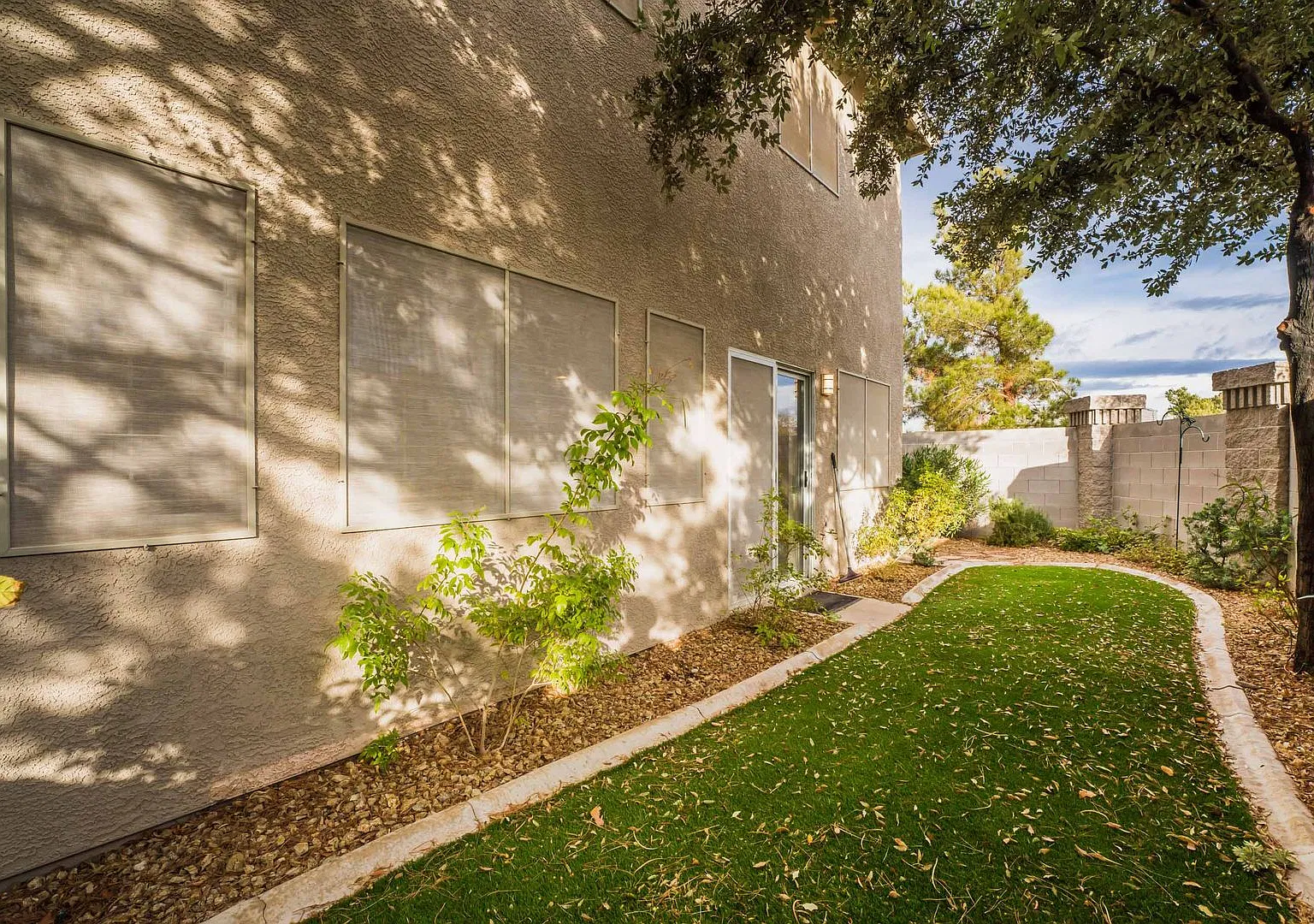 Charming Silverado Ranch Home with Spacious Loft in Gated Community! — Photo 3