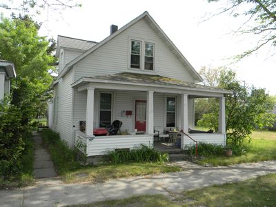 105 & 107 W Dowland St, Ludington, MI, 49431
