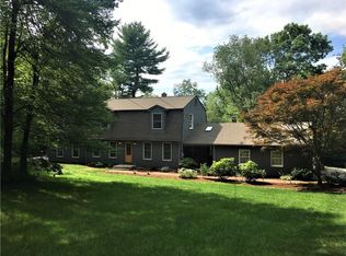 27 Cotton Hill Rd, New Hartford, CT 06057